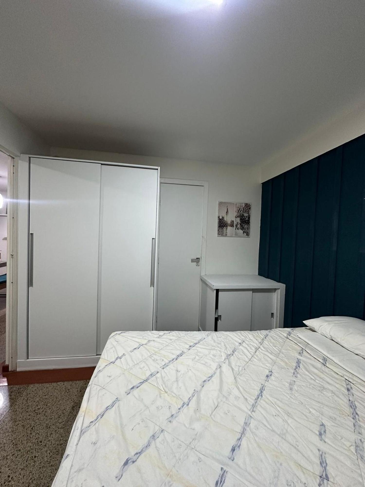 Flat Completo Na Av. Beira Mar - Scala - *
